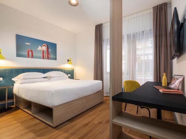 Rome Ciampino Smart Hotel — 600 m from the airport