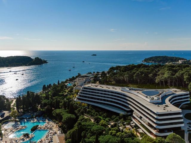 Lone Hotel by Maistra Collection — 1.2 km away from Rovinj Old Town