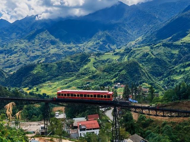 Aliana Boutique Sapa Hotel & Spa — 7.2 km away from Fansipan Summit Sa Pa