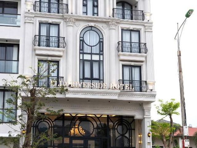 Ella Riverside Hotel — 32.5 km away from Bac Ha Market Sa Pa