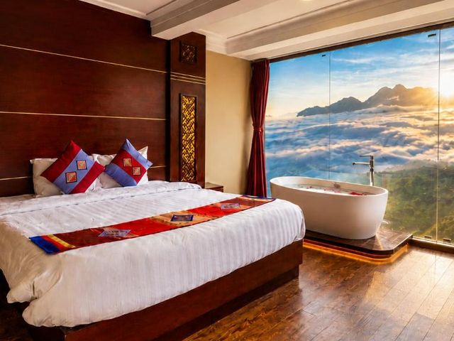 Sapa Vista Hotel — 7.2 km away from Fansipan Summit Sa Pa