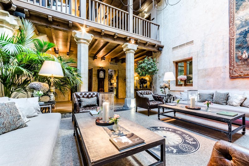 Grand Hotel Don Gregorio — Old Town — Near Plaza Mayor