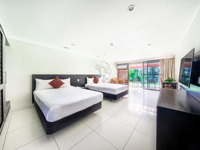 Tanoa Tusitala Hotel — 4.4 km away from Robert Louis Stevenson Museum Samoa
