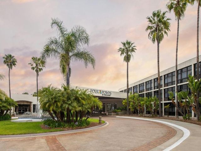 Four Points by Sheraton San Diego — 3.8 km away from Snapdragon Stadium