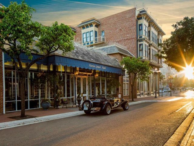 Horton Grand Hotel — 600 m away from ASH Annual Meeting