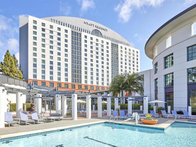 Hyatt Regency La Jolla at Aventine — 1.3 km away from UCSD