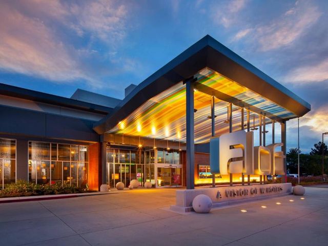 Aloft by Marriott San Francisco Airport — 1.6 km from the airport