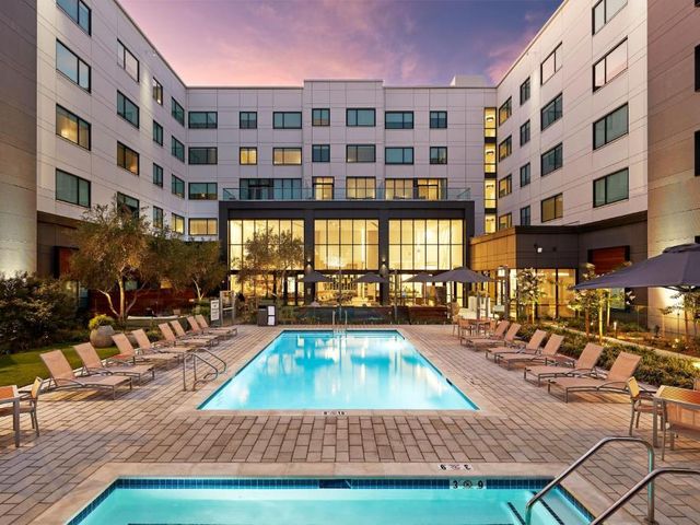 Element by Marriott Santa Clara — 1.9 km away from Levi's Stadium