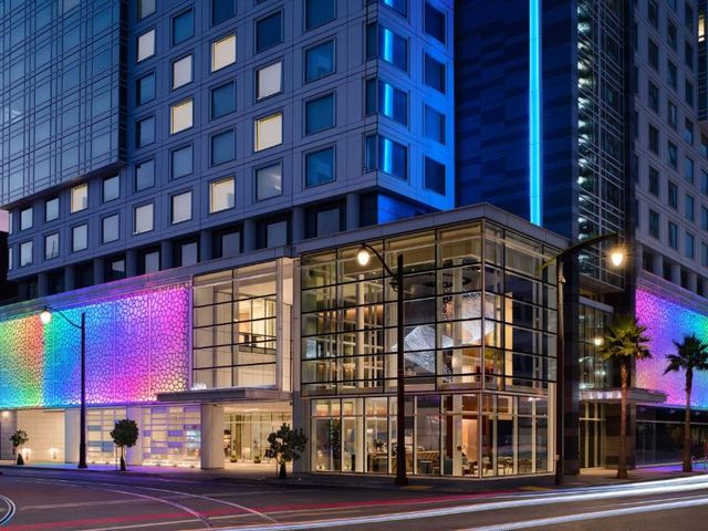 LUMA Hotel San Francisco — 400 m away from Oracle Park