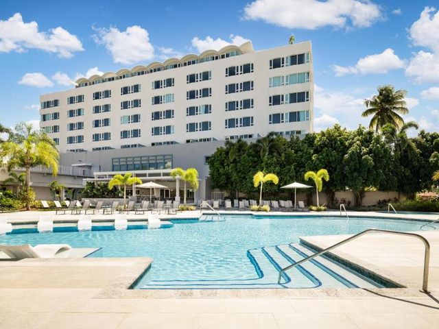 Hyatt Centric San Juan Isla Verde — 1.7 km from the airport