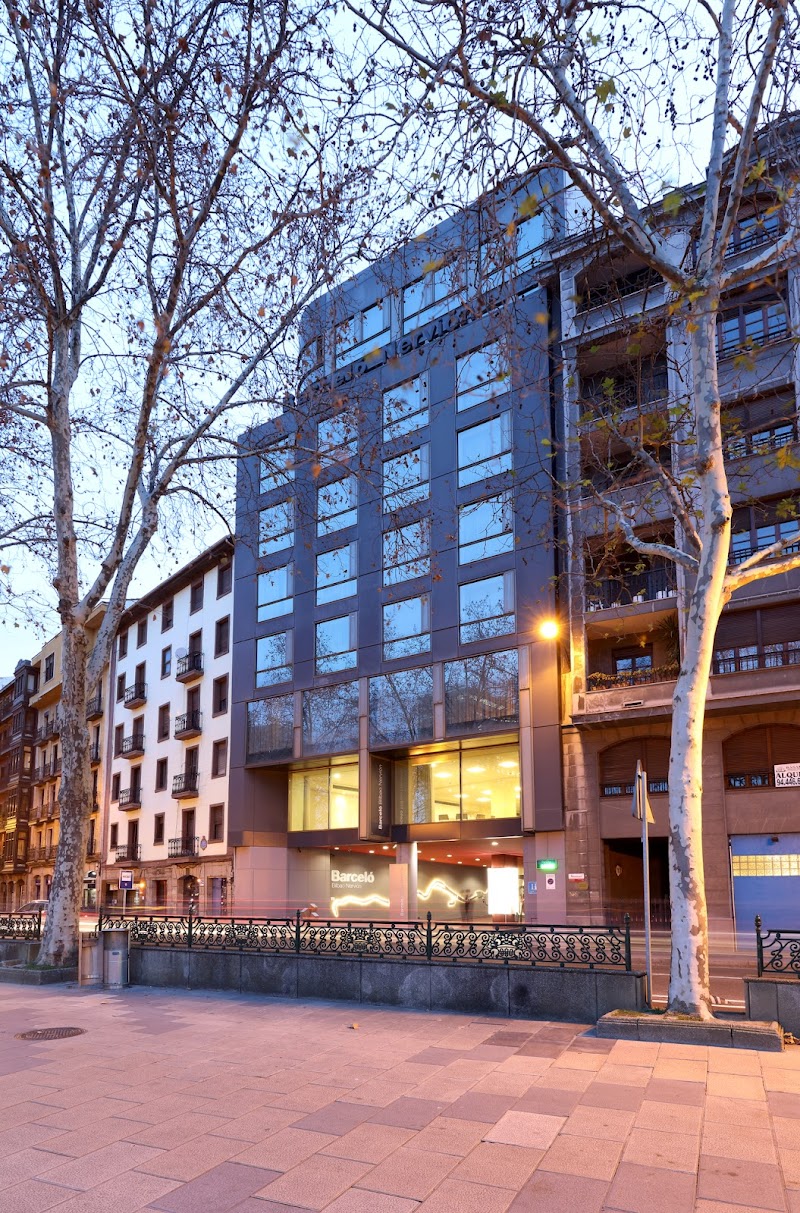 Barceló Bilbao Nervión — Gros