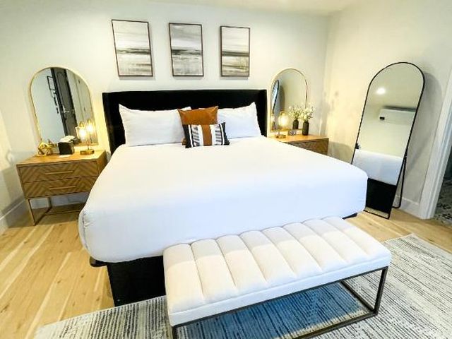 New Haven Inn — 4 km away from Santa Ynez Valley from Santa Barbara