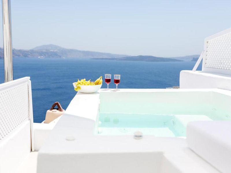 Delta Suites, Santorini