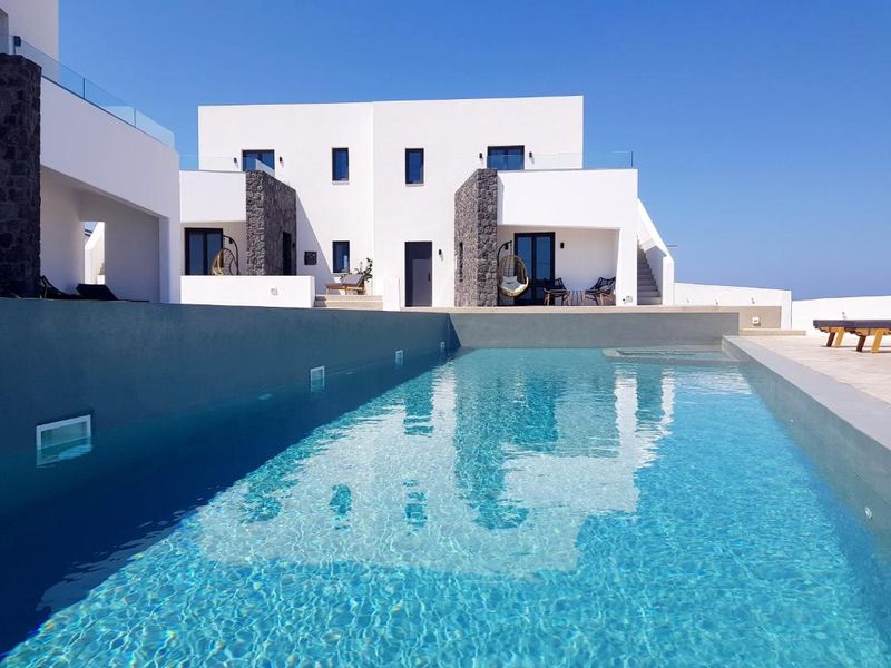myLithos Suites, Santorini