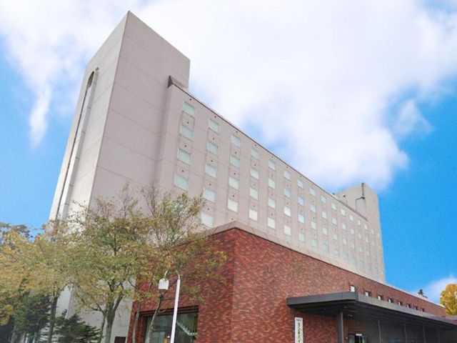 Hotel Grand Terrace Chitose — 4.4 km from the airport