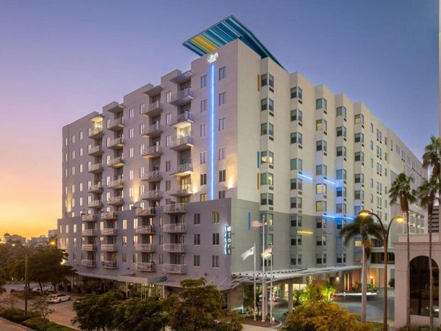 Aloft by Marriott Sarasota — 4 km away from St Armands Circle Sarasota