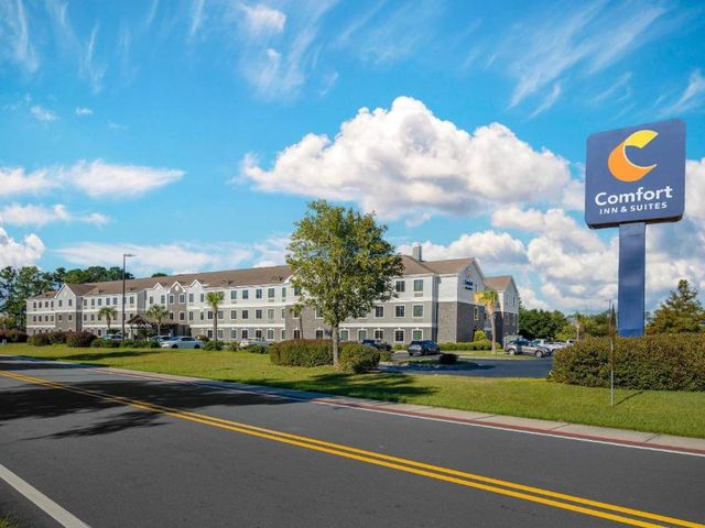 Comfort Inn & Suites Savannah Airport — 3.5 km from the airport