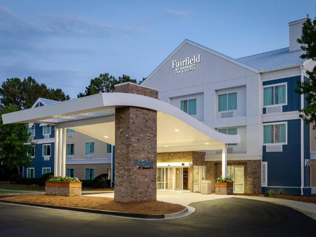 Fairfield Inn & Suites Savannah Airport — 3.5 km from the airport