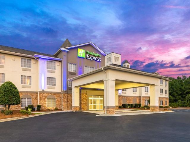 Holiday Inn Express Savannah Airport by IHG — 3.2 km from the airport