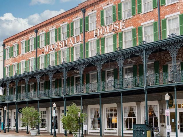 The Marshall House — 1.1 km away from SCAD Savannah