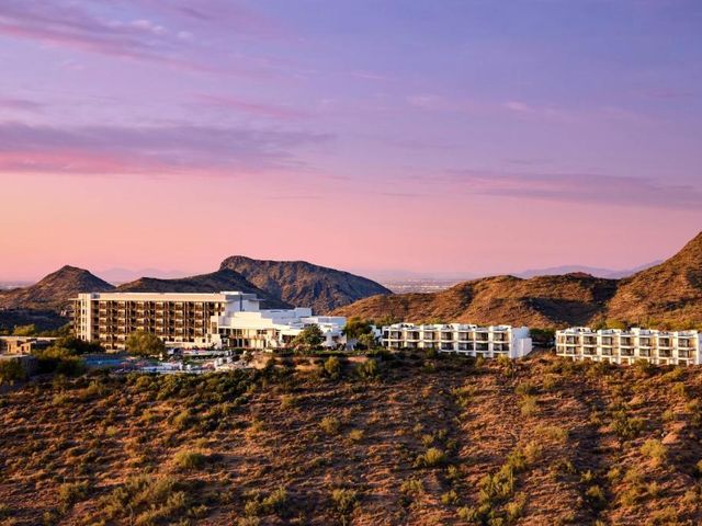 ADERO Scottsdale Resort, Autograph Collection — 3.4 km away from Mayo Clinic Arizona