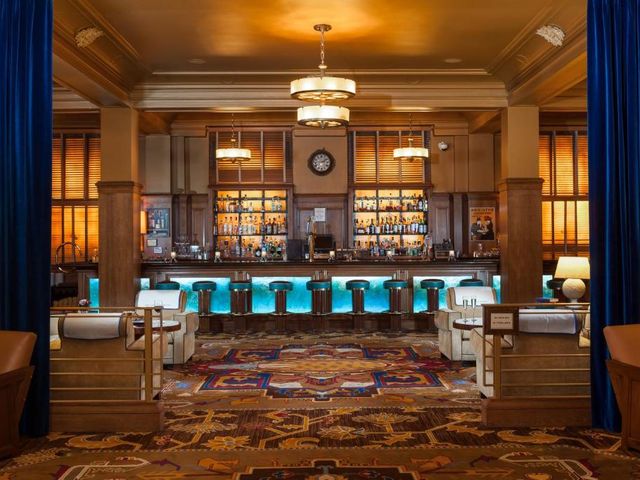 Arctic Club Hotel — 1.4 km away from T-Mobile Park