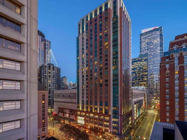 Grand Hyatt Seattle — 100 m away from Washington State Convention Center