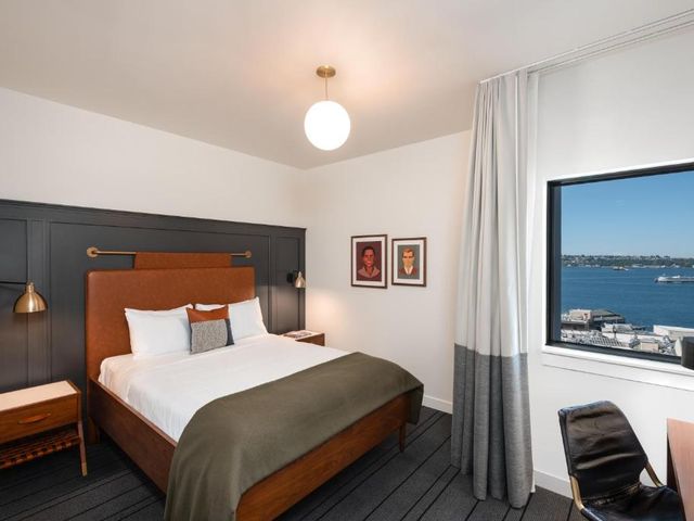 The State Hotel — 150 m away from Pike Place Market