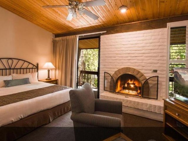 Arroyo Roble Resort at Oak Creek — 1.1 km away from Tlaquepaque Arts Village Sedona
