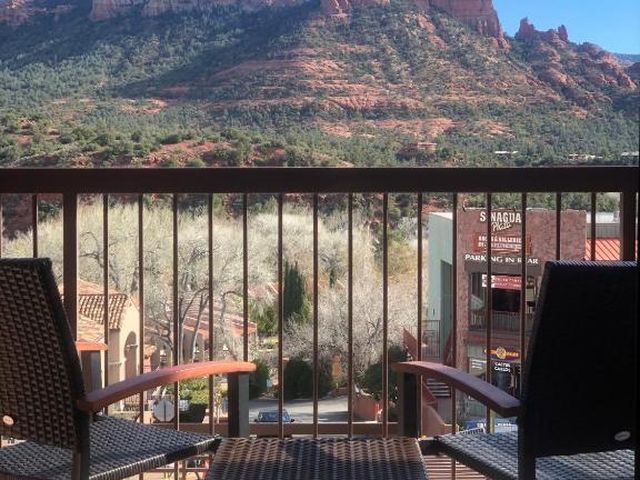 Matterhorn Inn — Uptown