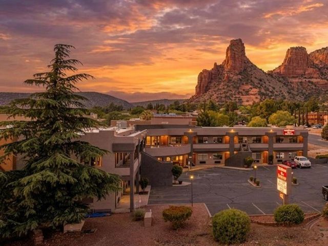Wildflower Inn at Bell Rock — 1.3 km away from Bell Rock Sedona