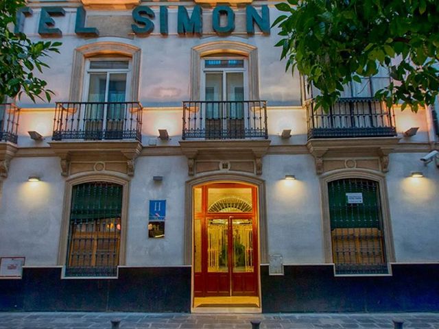 Hotel Simon — 200 m away from Seville Cathedral