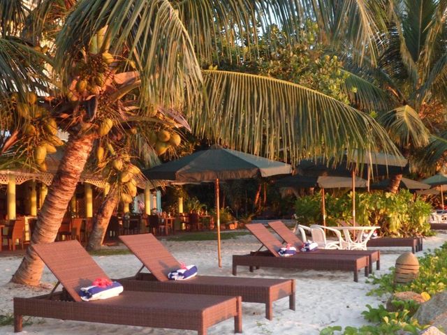 Palm Beach Hotel — 2 km away from Vallee de Mai Seychelles