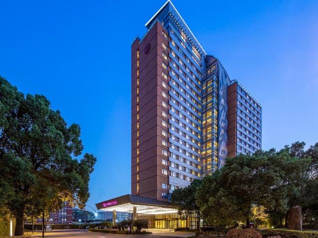 Crowne Plaza Shanghai Fudan by IHG — 500 m away from Fudan University