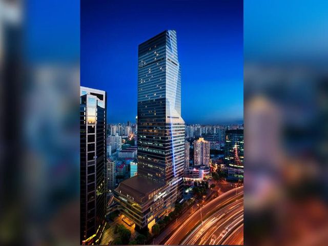 The Longemont Shanghai — 800 m away from Zhongshan Hospital