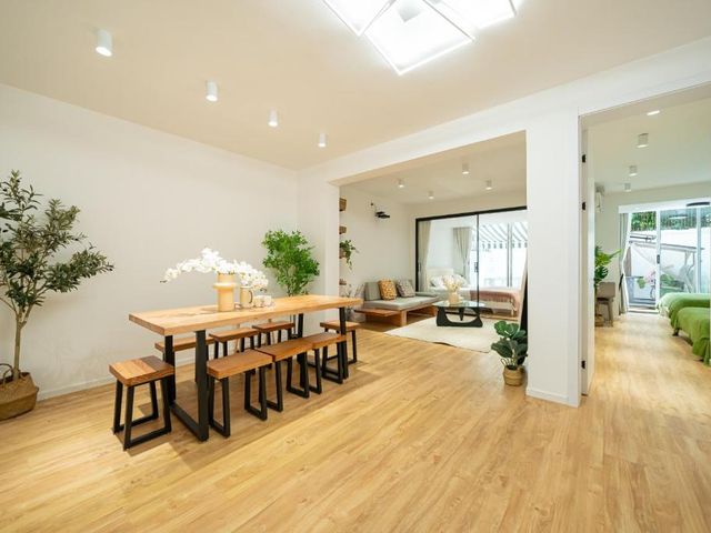 Tonight Homestay Jing'an Temple Shanghai Shenle Building — 400 m away from Huashan Hospital Shanghai