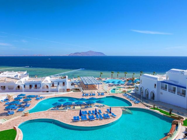 Pickalbatros Palace Sharm "Aqua Park" — 2.3 km from the airport