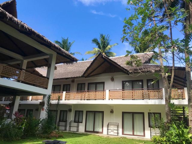 PAYAG SUITES — 450 m away from Cloud 9 Surf Break Siargao