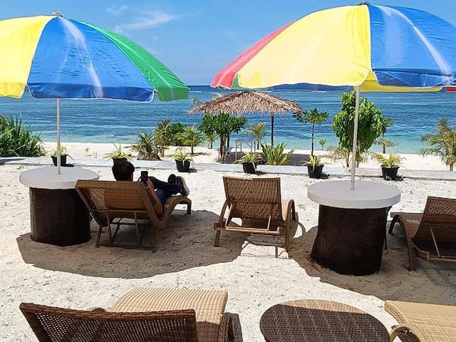 Whitesands Beach Resort — 22.4 km away from Sugba Lagoon Siargao