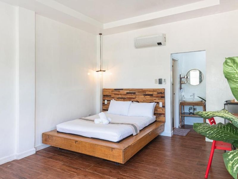 Yama Apartments - Private Beachfront — General Luna