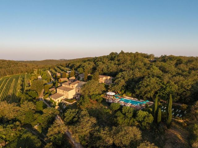 Borgo Vescine — 3.8 km away from Chianti Wine Region from Siena