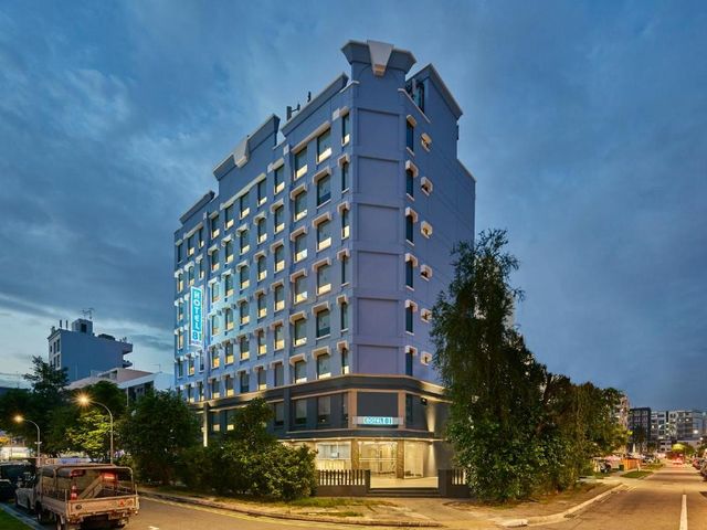 Hotel 81 Orchid — 800 m away from National Stadium Singapore