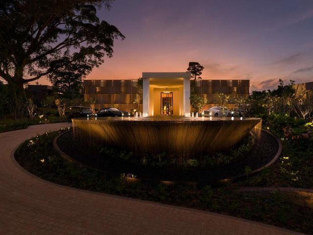 Raffles Sentosa Singapore — 500 m away from Sentosa Island