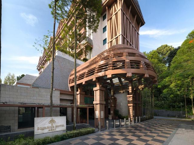 Resorts World Sentosa - Equarius Hotel — 500 m away from Universal Studios Singapore