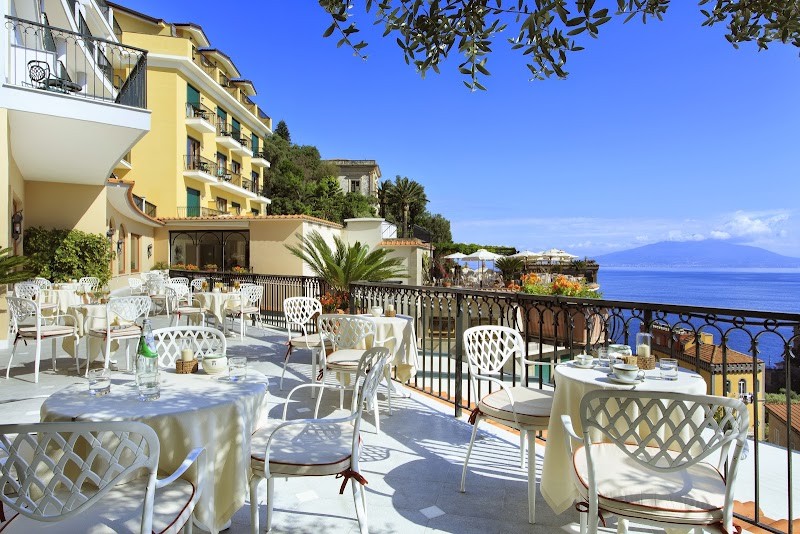 Grand Hotel Capodimonte — Marina Piccola