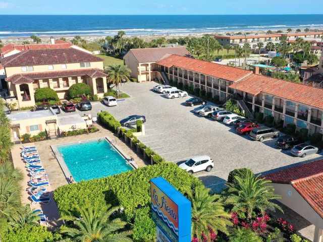La Fiesta Ocean Inn & Suites — 2 km away from St Augustine Beach