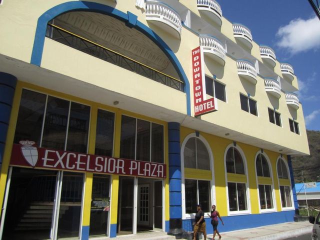 The Downtown Hotel — 17.6 km from the airport