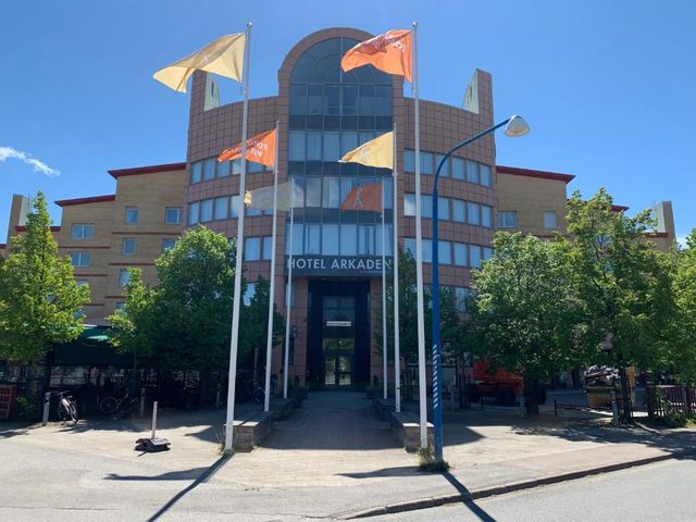 Hotel Arkaden — 5.4 km from the airport
