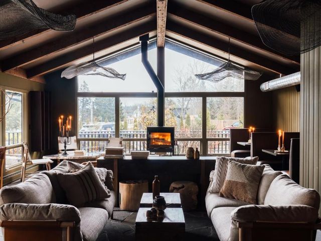 AWOL Stowe — 4.1 km away from von Trapp Family Lodge Stowe