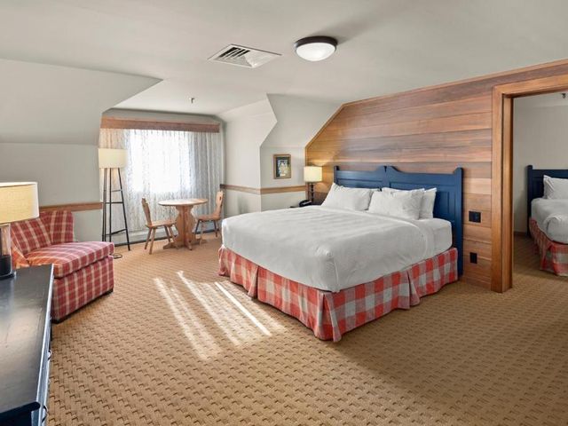 von Trapp Family Lodge & Resort — 6.3 km away from Stowe Mountain Resort Vermont